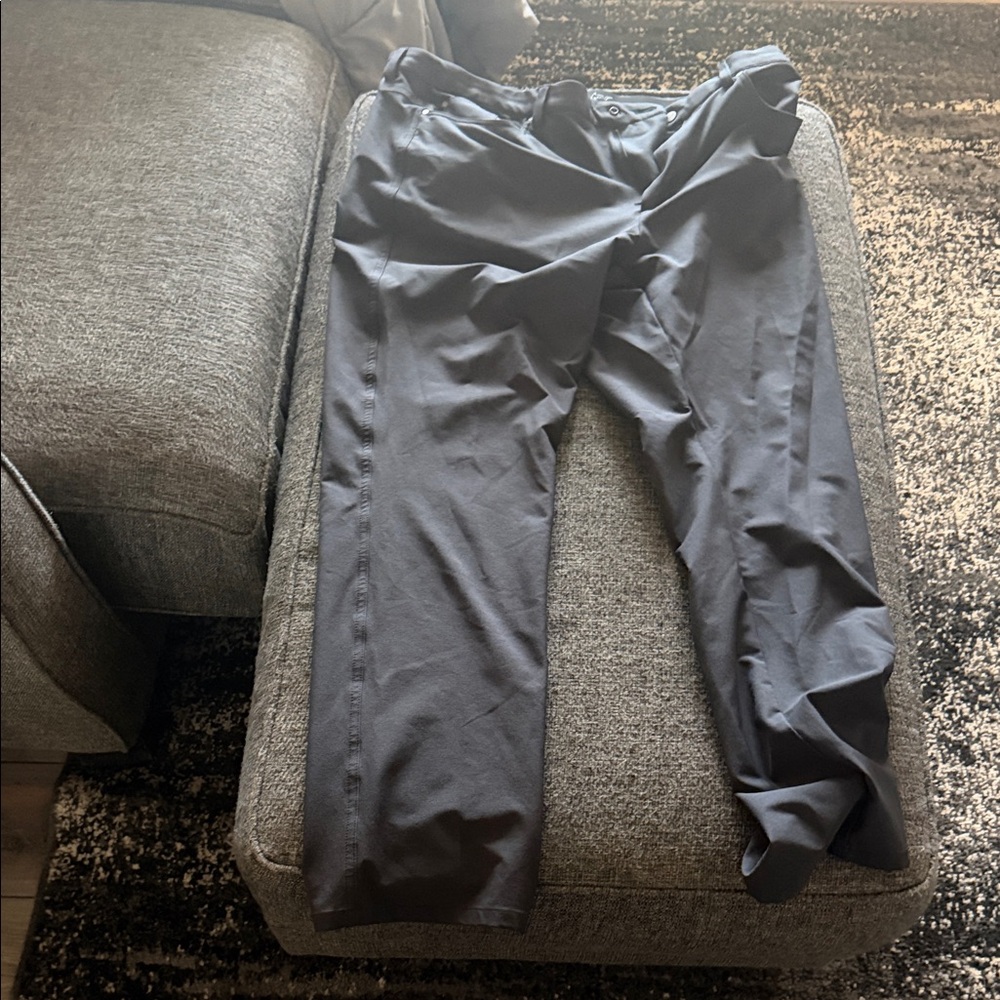 Greg Norman Collection Charcoal Stretch Chinos